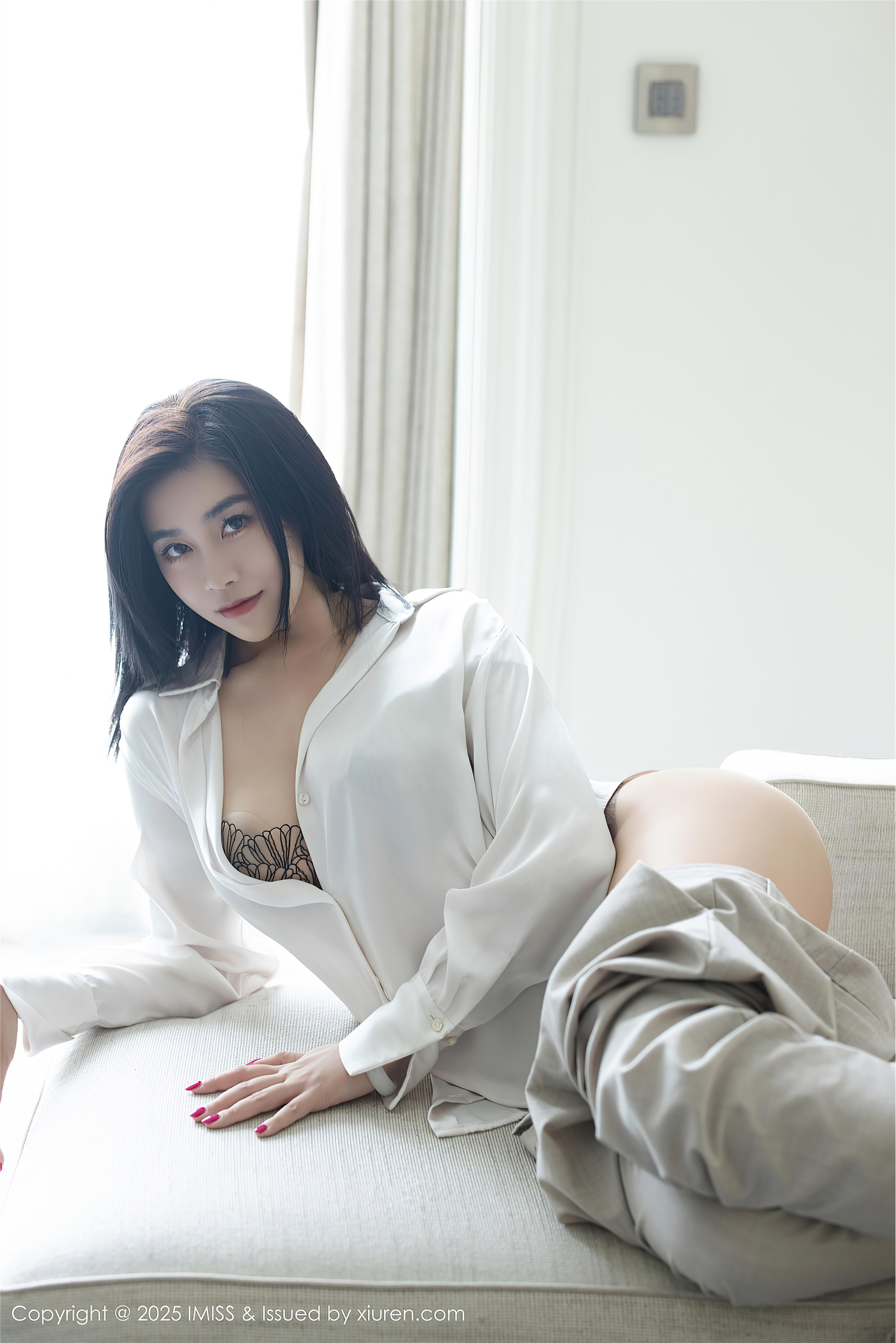 IMiss爱蜜社 2025.08.27 VOL.800 许诺Sabrina